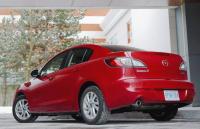 2013 MAZDA3 SKYACTIV: Plenty to zoom about