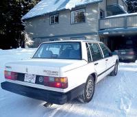 Vintage Volvo teaches active-driver lesson