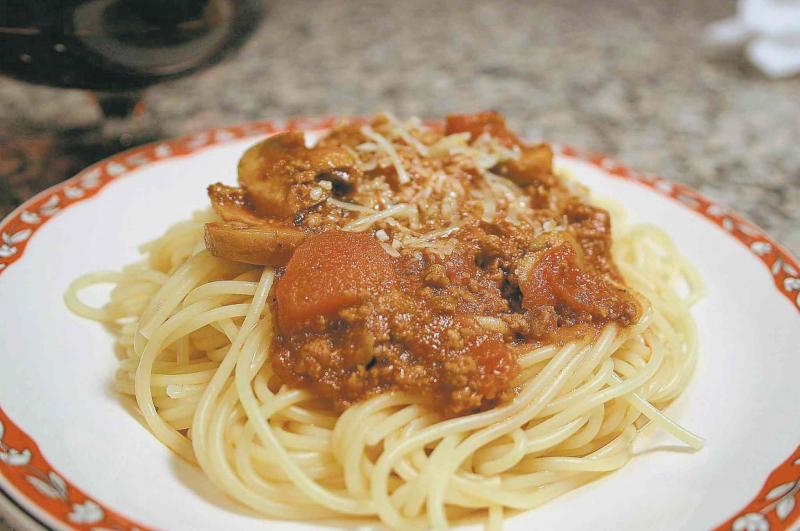 spaghetti-for-60-requires-many-large-pots-winnipeg-free-press-homes