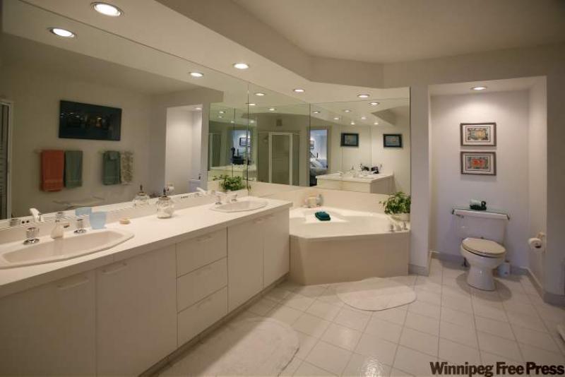 Ensuite Bathroom Winnipeg modern digs - winnipeg free press homes Ensuite Bathroom Winnipeg modern digs - winnipeg free press homes