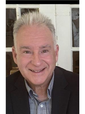 Darren Stirling photo