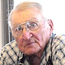 LOUIS HOLUBOWICH Obituary pic