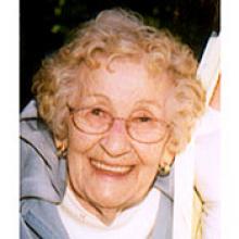 NELLIE ONISKE (KAROL) Obituary pic