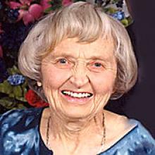 PAULINE SMITH (DARYCHUK) Obituary pic