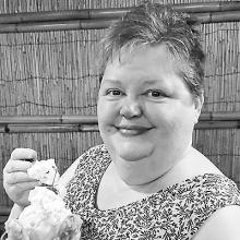 HEATHER OLIVE BERNHARDT Obituary pic