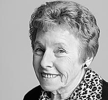HELEN FAST Obituary pic