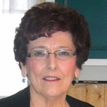 MAXINE BEVERLEY LEACH Obituary pic