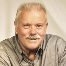 WILLIAM GATHORNE (GAE) BURNS Obituary pic