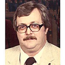 DENNIS EDMUND MACNEIL Obituary pic