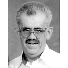 MURRAY REGINALD SCOTT LOWE Obituary pic
