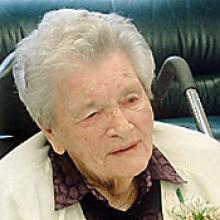 WINNIFRED GERTRUDE THOMAS (SHIELD) Obituary pic
