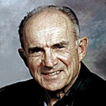 GORDON RUSSELL MACKENZIE Obituary pic
