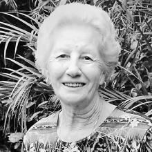 MARY HOLEWKA Obituary pic
