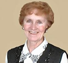 HETTY (HEDWIG) CARLA WALKER Obituary pic