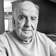 DONALD GEOFFREY ROBINSON Obituary pic