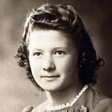 MARY WIEBE (KRAHN) Obituary pic