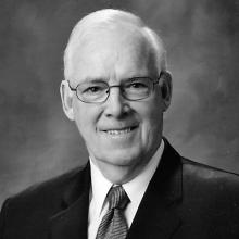 DR. IAN MAXWELL Obituary pic
