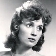 PATRICIA MARY LEWIS Obituary pic