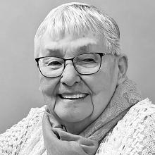 LORNA MAY WARREN Obituary pic