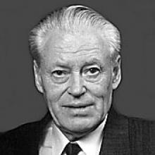 ROBERT ERLE MCLEOD - Obituary pic