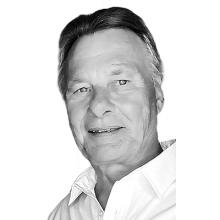 LORNE MICHAEL (MIKE) ANTHONY ARSENIUK Obituary pic