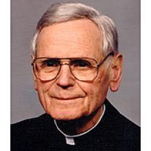 RT. REV. MITRAT JOHN KRISTALOVICH Obituary pic