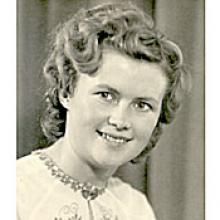 ANGELIKA DILKA (WUCHARTZ)  Obituary pic