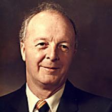 WILLIAM NORMAN (KNOBBY) CLARK Obituary pic