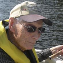 HUGH MACKINNON Obituary pic