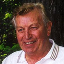 MAX E. ROER  Obituary pic