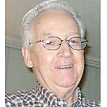 THOMAS MACNEIL  Obituary pic