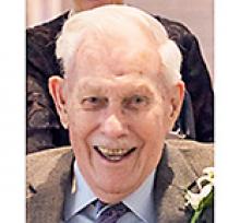 GORDON ARNOLD Obituary pic