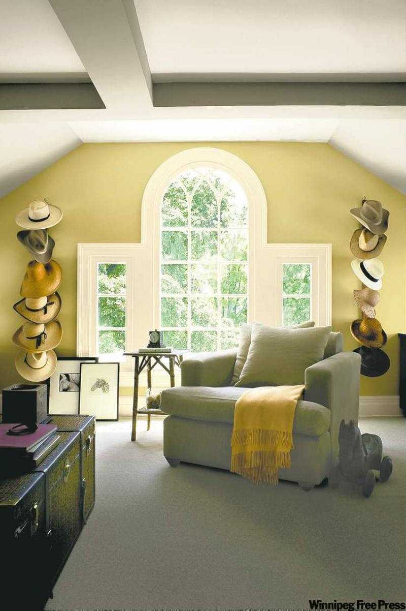 A room like this could be used as an artistâs studio, musicianâs loft, library or home office.