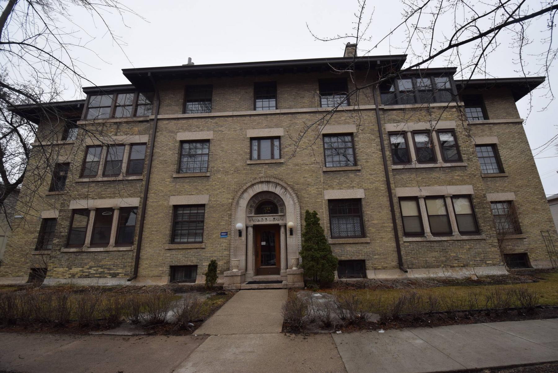 <p>Photos by Todd Lewys / Winnipeg Free Press</p><p>Built in 1905, the Wardlow was one of Winnipeg&rsquo;s first luxury apartments, featuring a stately brick and stone exterior,six king-sized suites and ornate woodwork throughout.</p>