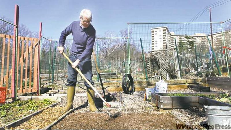 If you keep the components of your fertilizer separate, you can mix on the fly for each bed of vegetables you plant.