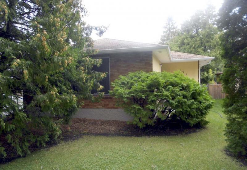 <p>151 Slater Avenue</p>