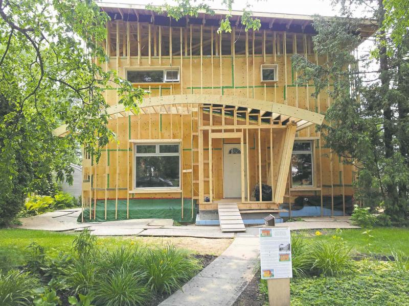 The Larsen Truss system uses a non-structural cavity allowing for the addition of a formidable amount of insulation to the exterior of a home.
