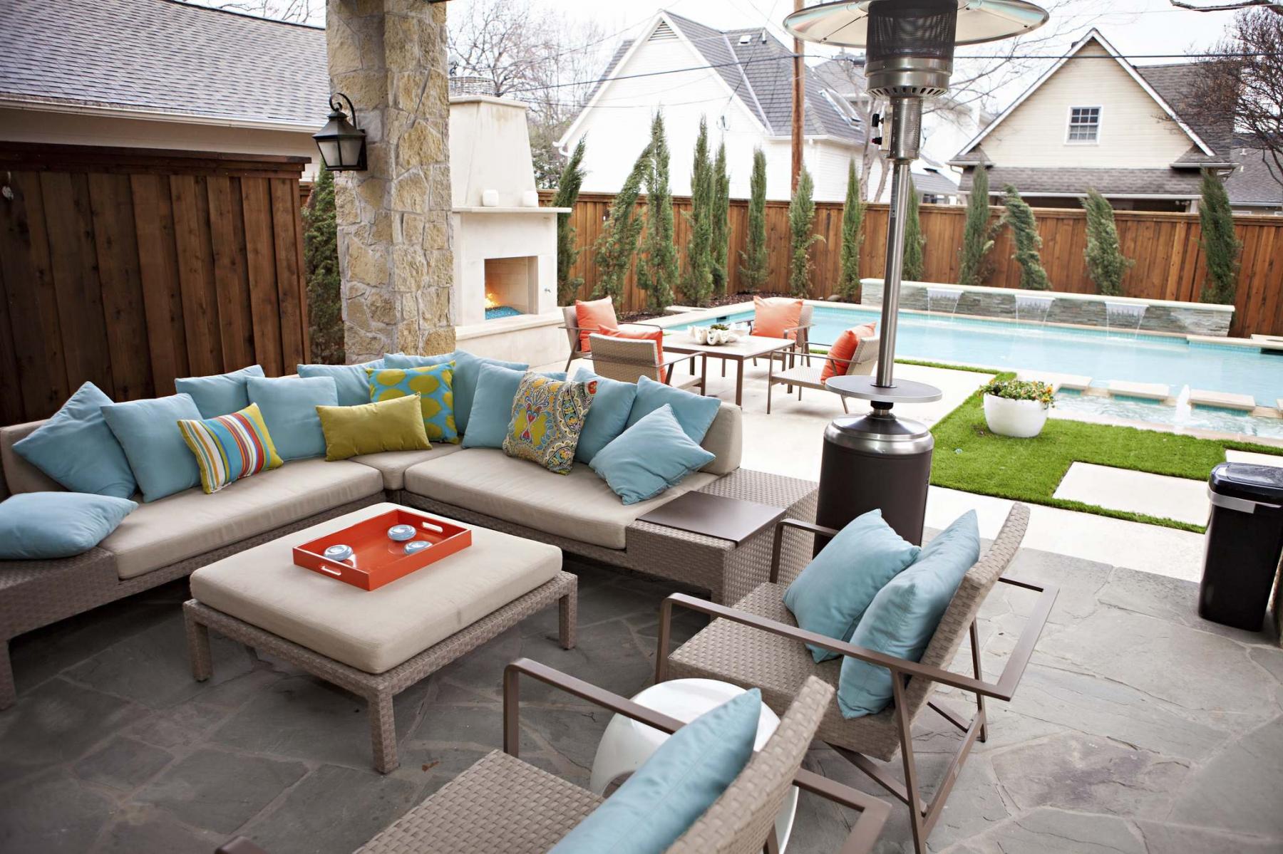 <p>Abbe Fenimore / Associated Press</p><p>Whether indoors or outside, citrus colours such as juicy orange, electric yellow and vivid greens make for an energetic and fresh combination that will illuminate your space.</p>