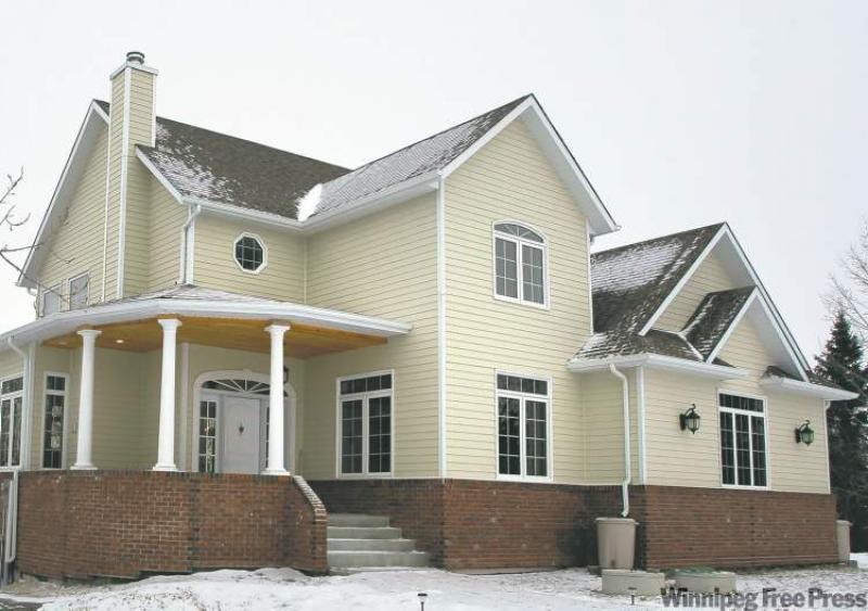  5582 Henderson Highway