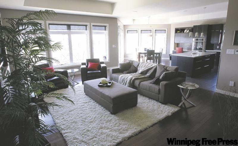 Spacious great room. 