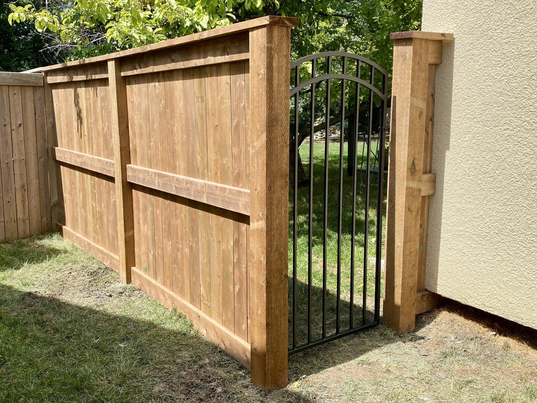  <p>Marc LaBossiere photos</p>
                                <p>The new section of fence was designed to match the existing fence surrounding the neighbours&rsquo; property.</p> 
