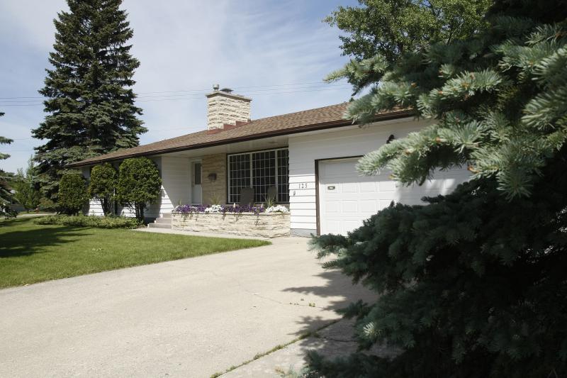 125 Rowandale
