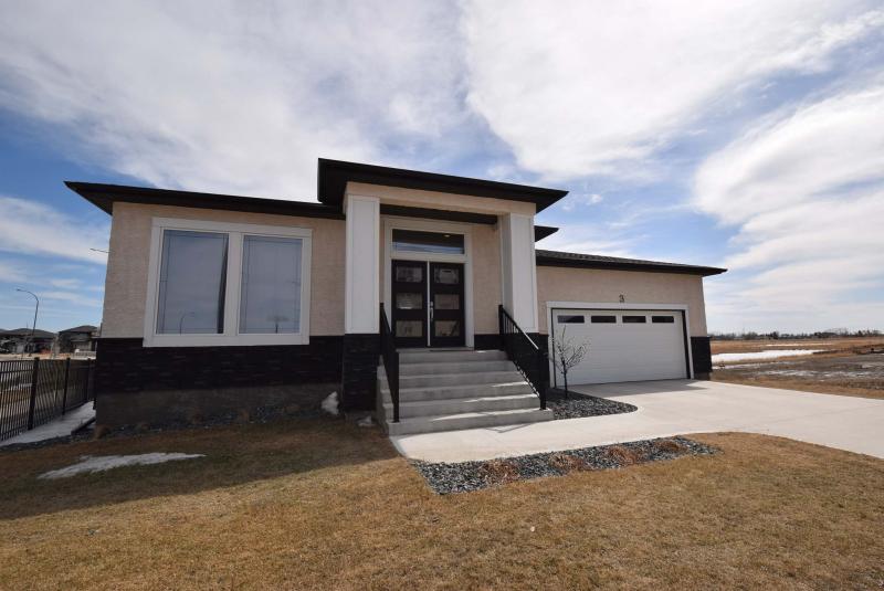 <p>Photos by Todd Lewys / Winnipeg Free Press</p><p>This 1,894 square-foot home at 3 Hill Grove Point was built in 2015, but it has been immaculately kept by its owners and shows incredibly well.</p>