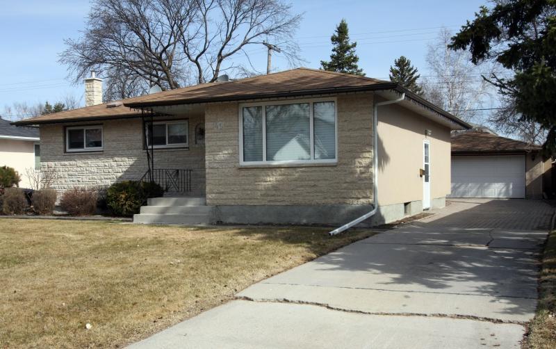 SOLD / OFFERED 0305 Winnipeg Free Press Homes