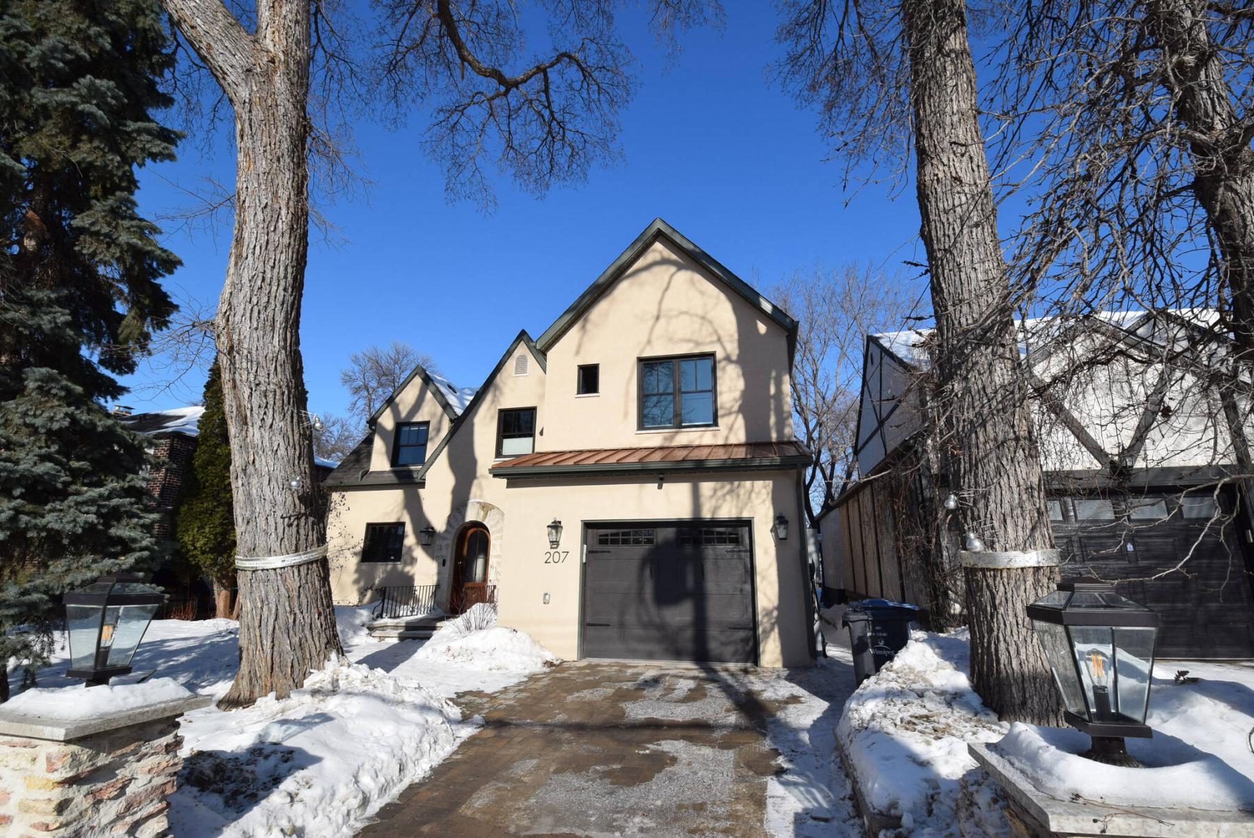  <p>Rebuilt and re-imagined in 2022, the 2,409-sq.-ft., two-storey home is a character-filled masterpiece from top to bottom.</p> 