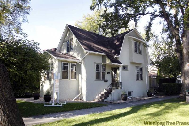 Sold & Offered Sept. 1810 Winnipeg Free Press Homes