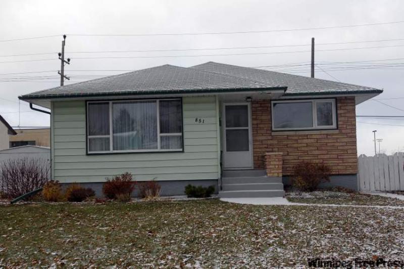 851 Simpson