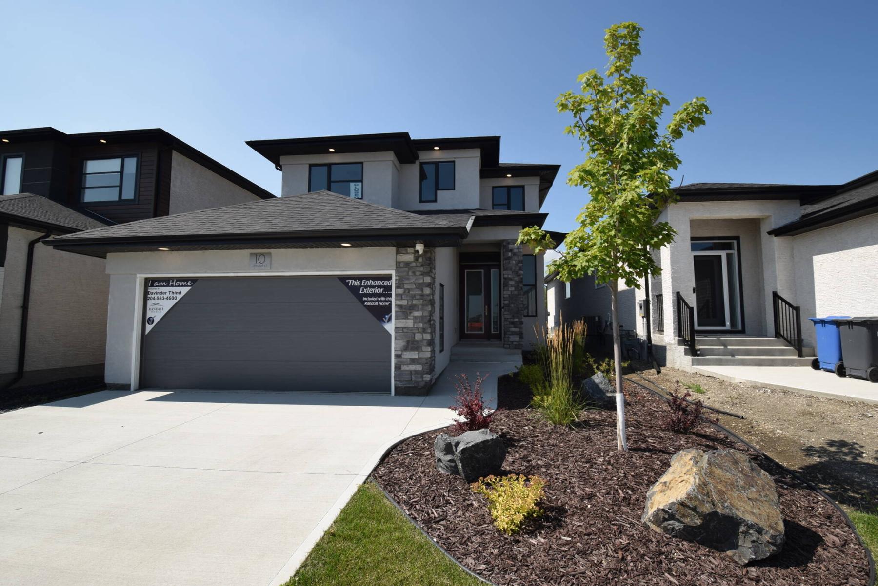  <p>Photos by Todd Lewys / Free Press</p>
                                <p>Backing onto a park, the family-friendly Dexter 3.0 is filled with natural light, function and style.</p> 