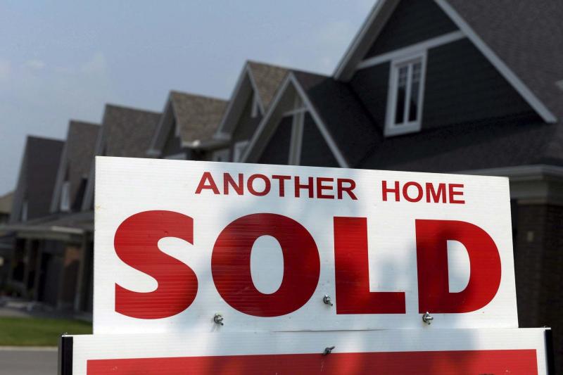 <p>Toronto’s red-hot real estate market could get even hotter as foreign nationals looking to dodge a new 15 per cent tax on properties in Vancouver seek new places to invest, realtors say.</p></p>