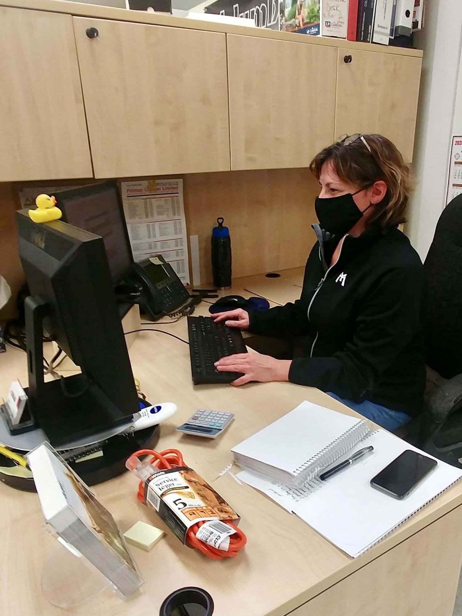 <p>Photos by Marc LaBossiere / Winnipeg Free Press</p><p>Teresa Chaboyer, a commercial sales rep at McMunn &amp; Yates on Pembina Highway, works diligently catering to her customers&rsquo; needs. </p>